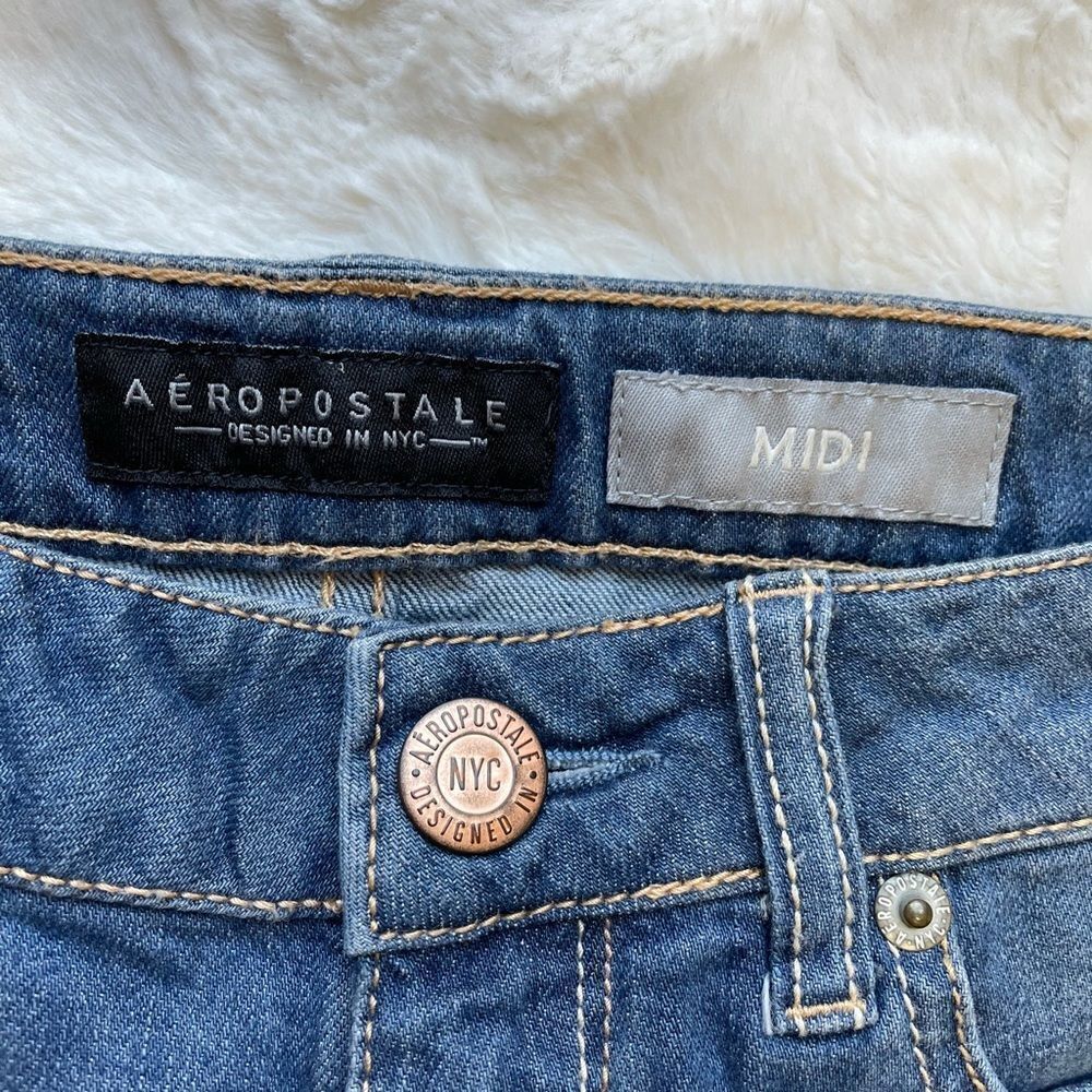 Aeropostale Midi Denim Short - Women’s 2 - Picture 3 of 7